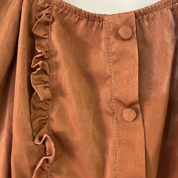 NWT Rust color long sleeve blouse w/decorative buttons and front ruffles - Picture 2 of 6